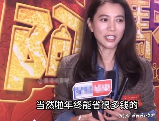 袁咏仪回应素颜 真实不做作获赞