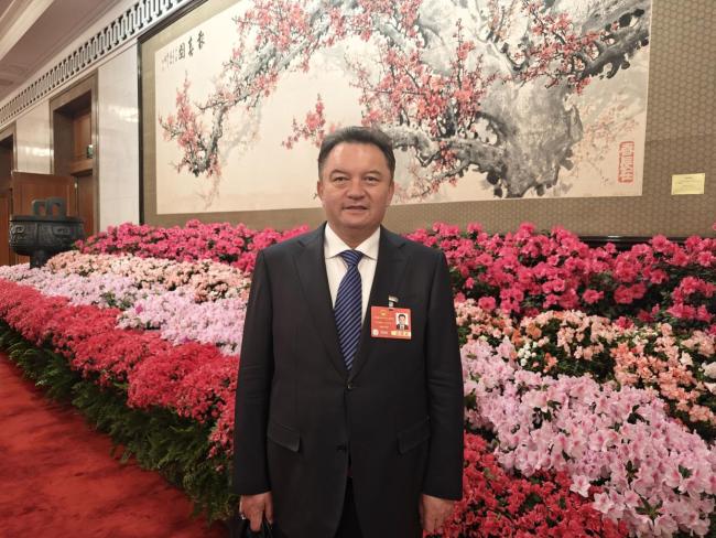 新疆伊犁州州长谈旅游业发展 文旅产业成支柱