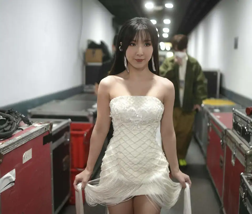又走一个！TVB知名女星突然含泪宣布离巢，已两三年没有拍新剧