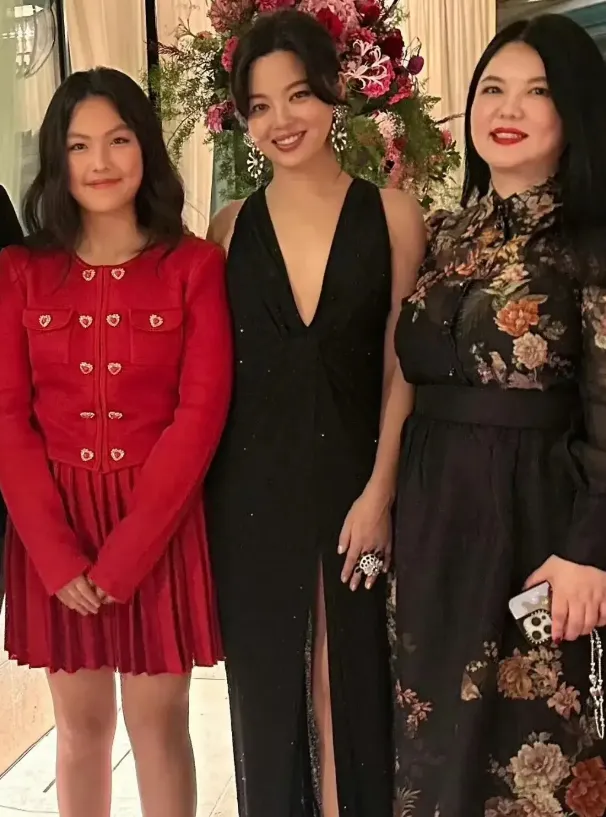 53岁张惠妹身材臃肿，被调侃像石矶娘娘，网友：以为是李湘开演唱会