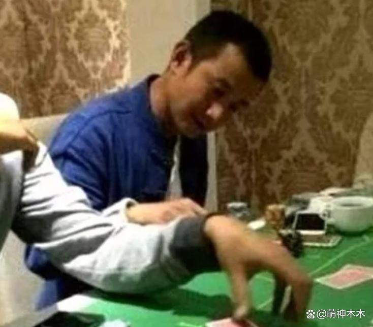 娱乐圈太多明星因为赌博毁一生！底层小咖都要赌，一夜就输20万