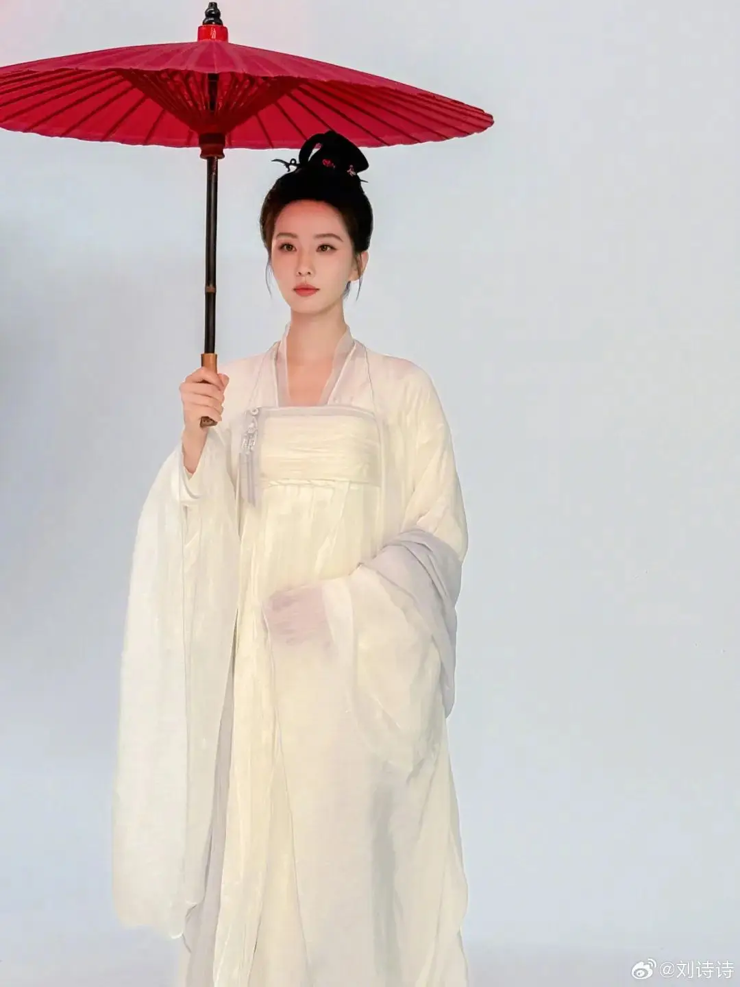 前顶流怀孕当小三？金秀贤逼死前女友？刘诗诗杨幂和好？徐若晗被嘲？姨太问答