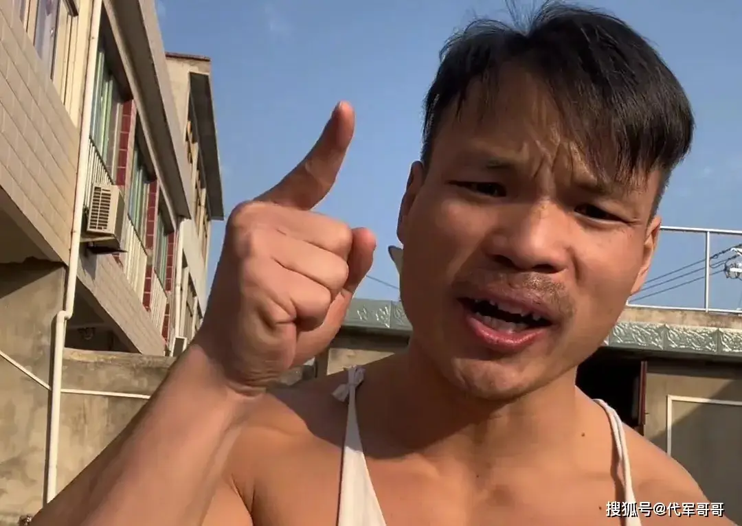 揭秘三只羊旗下主播近况，看看谁过得最惨？