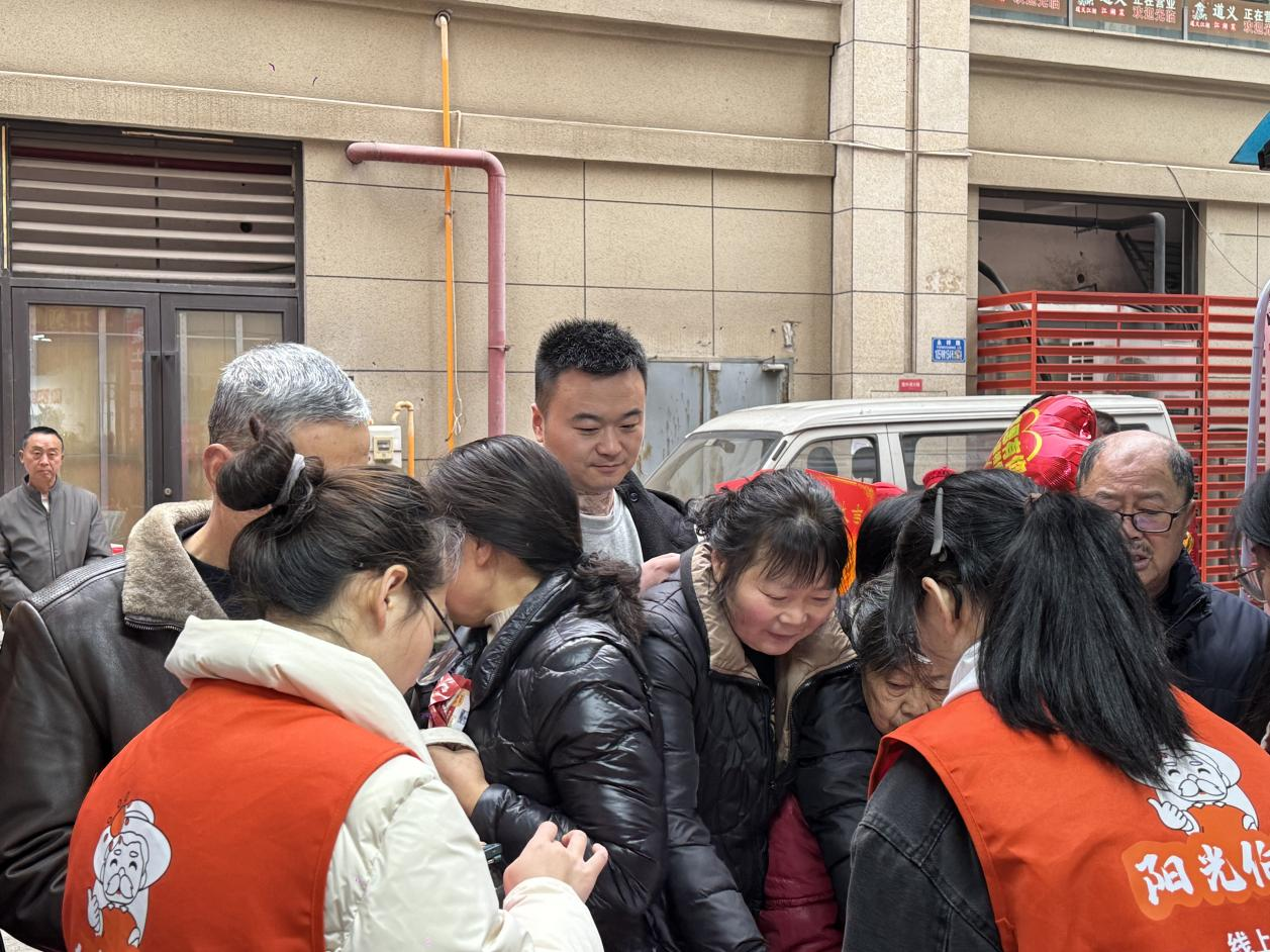 新格局、新机遇、新篇章 ——阳光伯伯线上超市开启社区银发经济新零售时代