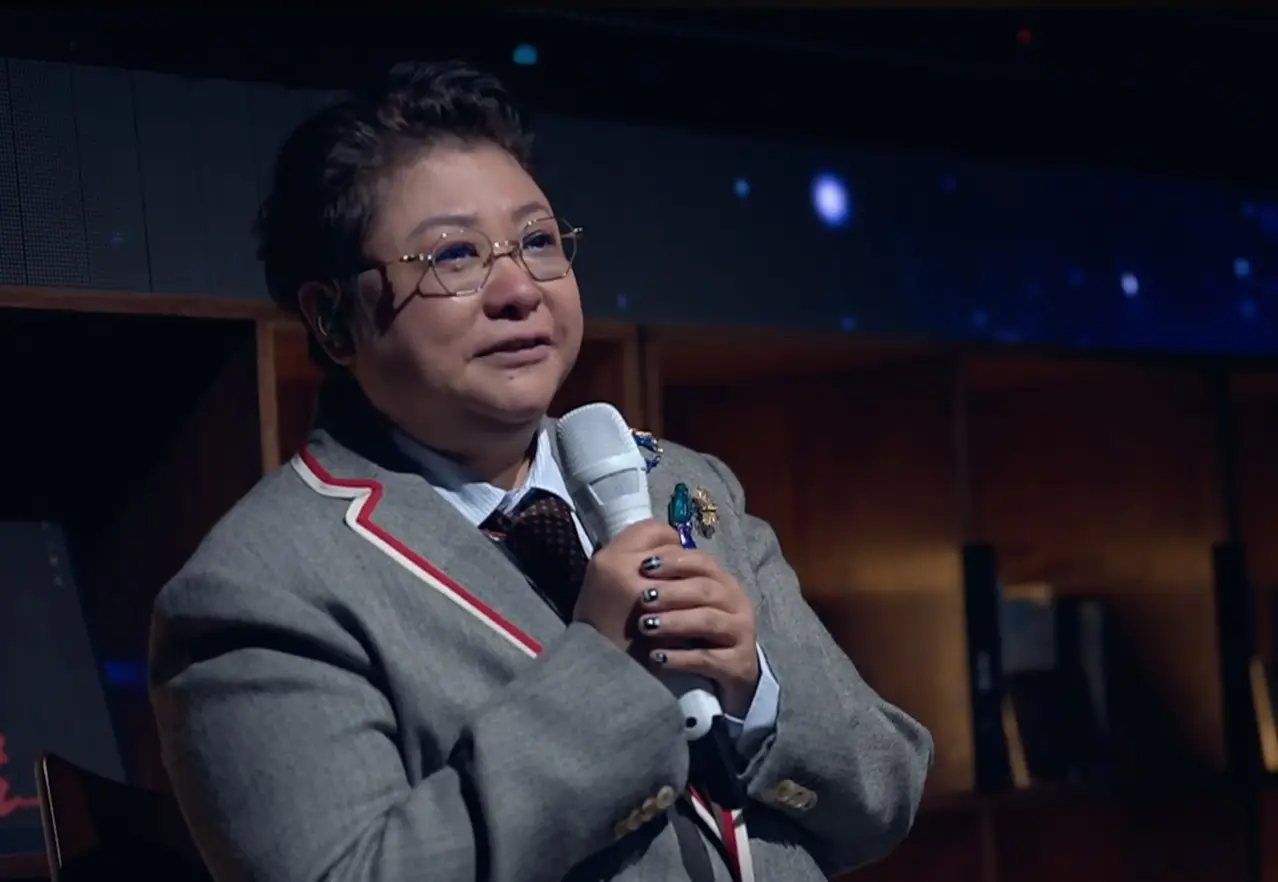 韩红线上演唱会，再唱《青藏高原》，结尾哽咽落泪让人直接破防！