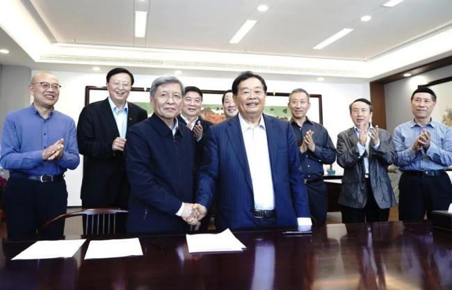 王树国出任福耀科技大学校长 教育理想高于一切