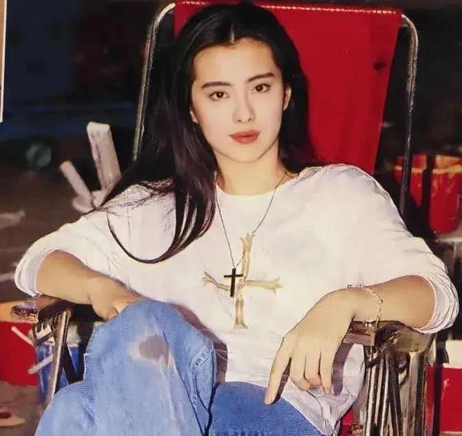女星退圈后如何谋生？有人身家5亿，有人擦边卖房，有人会所被抓