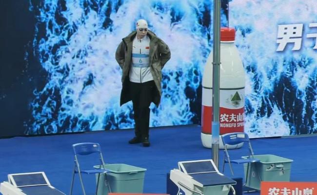 孙佳俊夺游泳春锦赛100米蝶泳金牌 湖北浩沙名将登顶