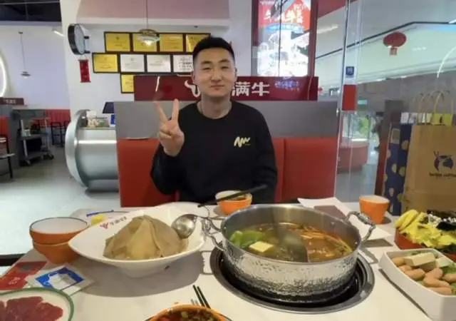 甘肃帅哥郜尚龙去世！仅24岁，上个月才官宣恋情，女友悼词惹泪目