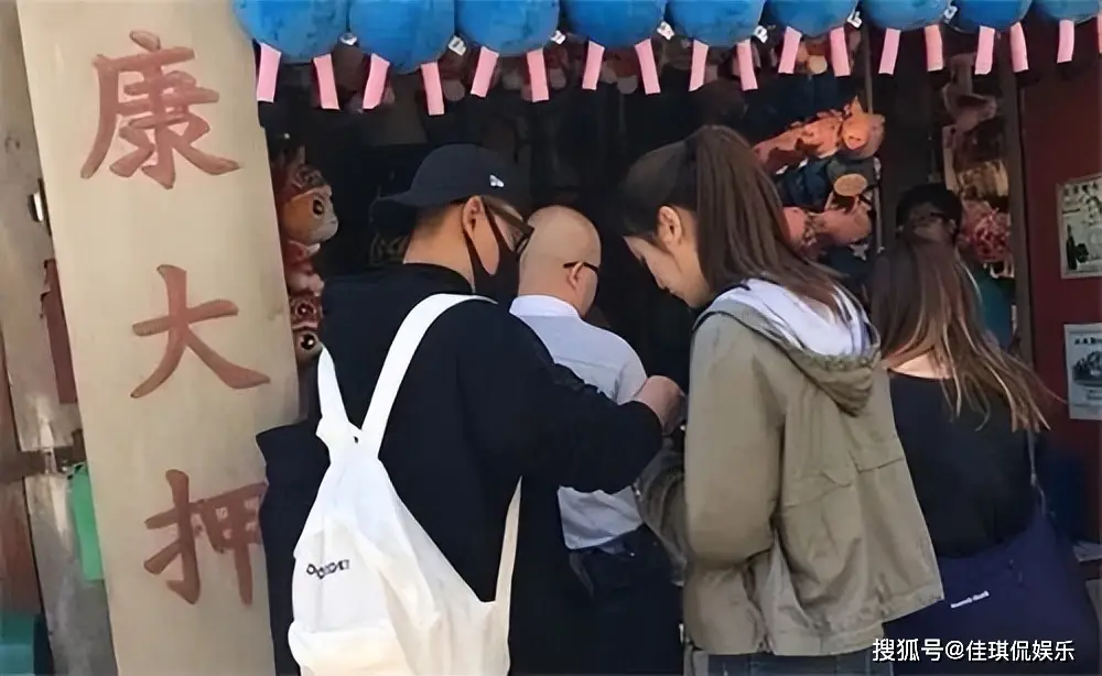 林峯妻子彻底暴露"真面目"，同是拜金女，手段不同，结局不同